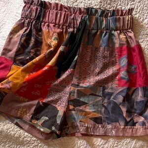 Boho Patchwork Print Elastic Waist Shorts - Multicolor